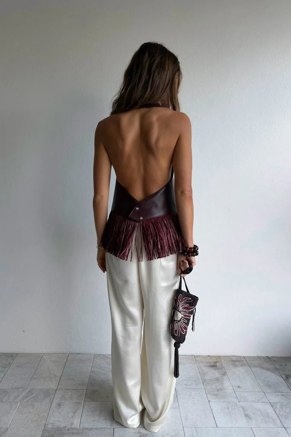 Zyrelia - Top halter efecto piel con flecos y espalda descubierta